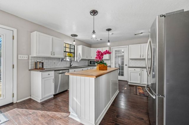 10303 Croger Drive, Magnolia, TX 77354