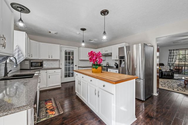 10303 Croger Drive, Magnolia, TX 77354