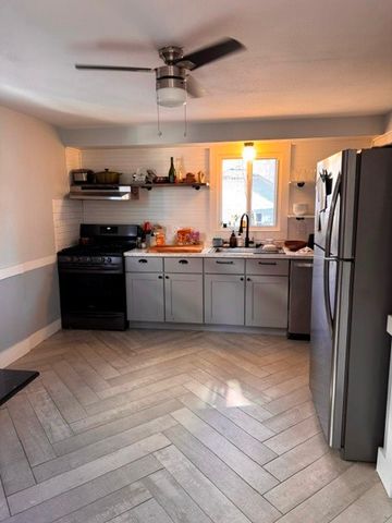 46 Tenth Street, Providence, RI 02906
