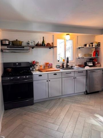 46 Tenth Street, Providence, RI 02906