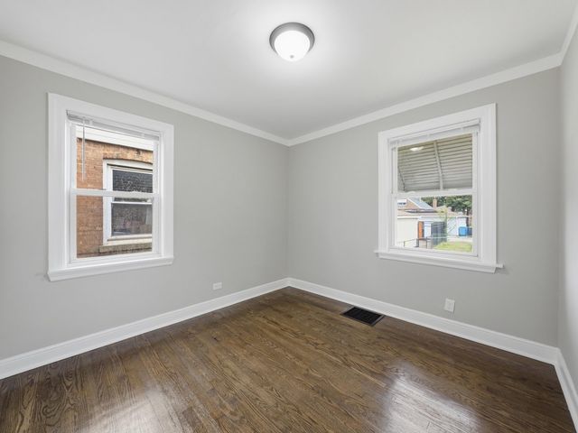 11025 S Avenue O, Chicago, IL 60617