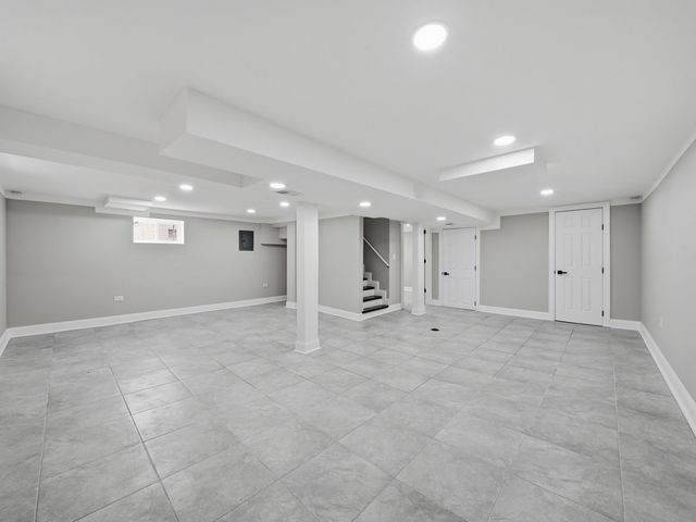 11025 S Avenue O, Chicago, IL 60617