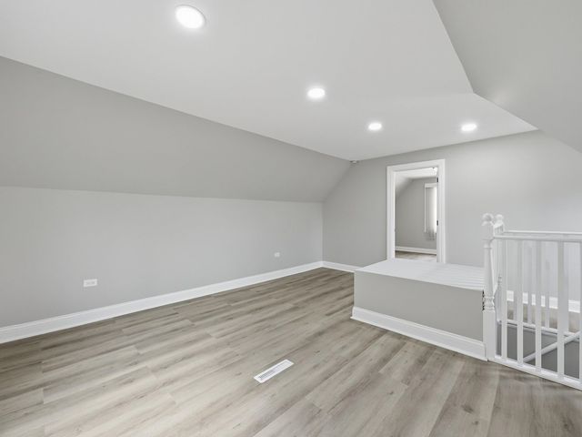 11025 S Avenue O, Chicago, IL 60617