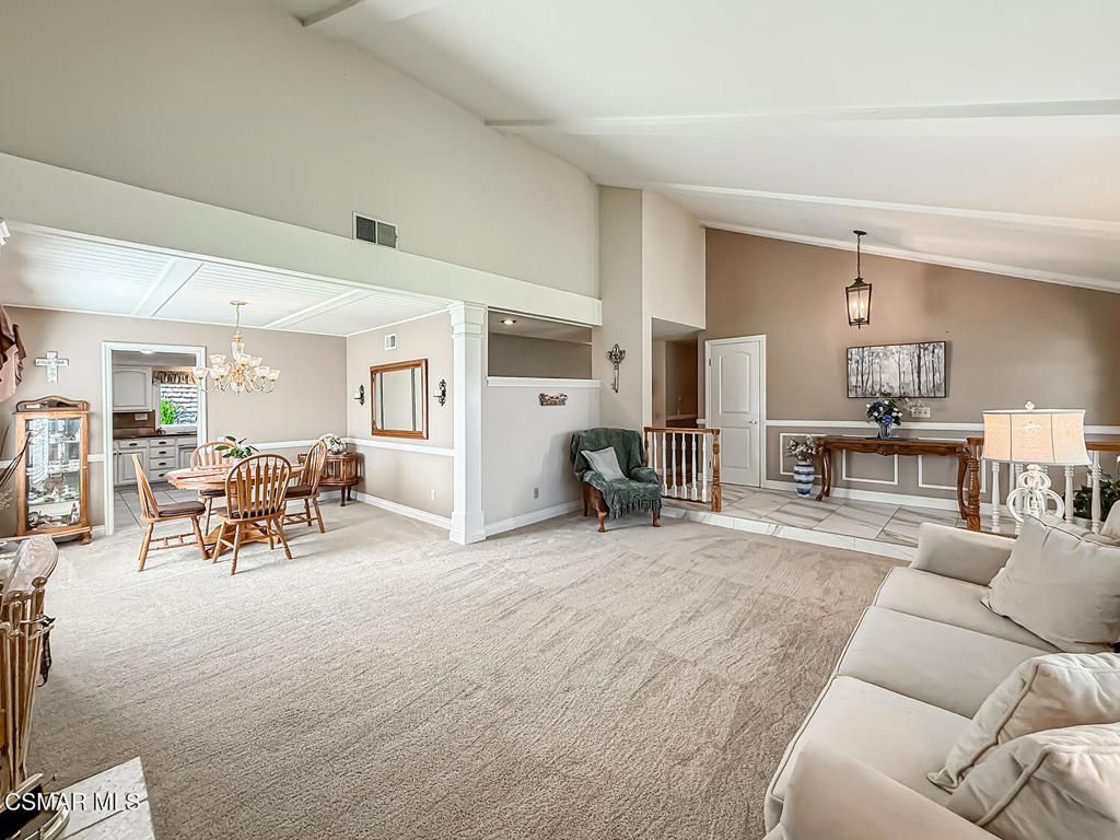 Image 10 of property listing at 3243 Emerald Avenue, Simi Valley, CA 93063