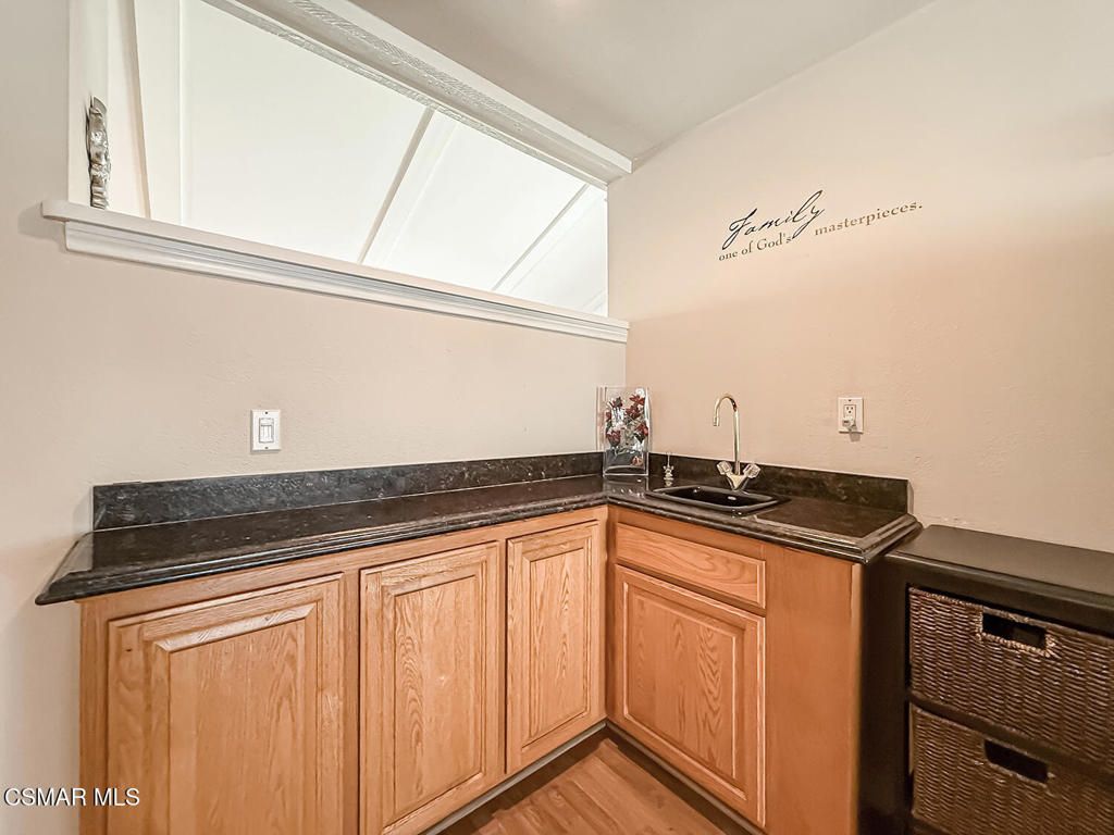 Image 16 of property listing at 3243 Emerald Avenue, Simi Valley, CA 93063