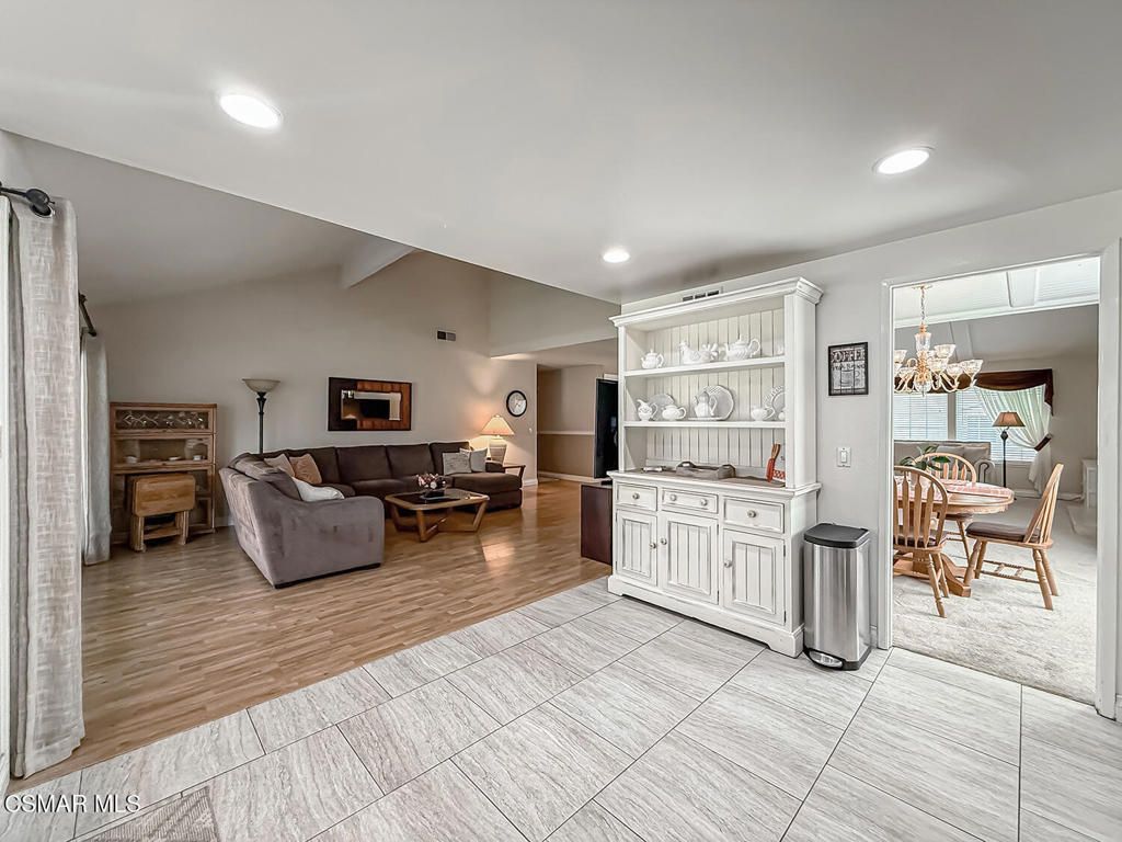Image 21 of property listing at 3243 Emerald Avenue, Simi Valley, CA 93063