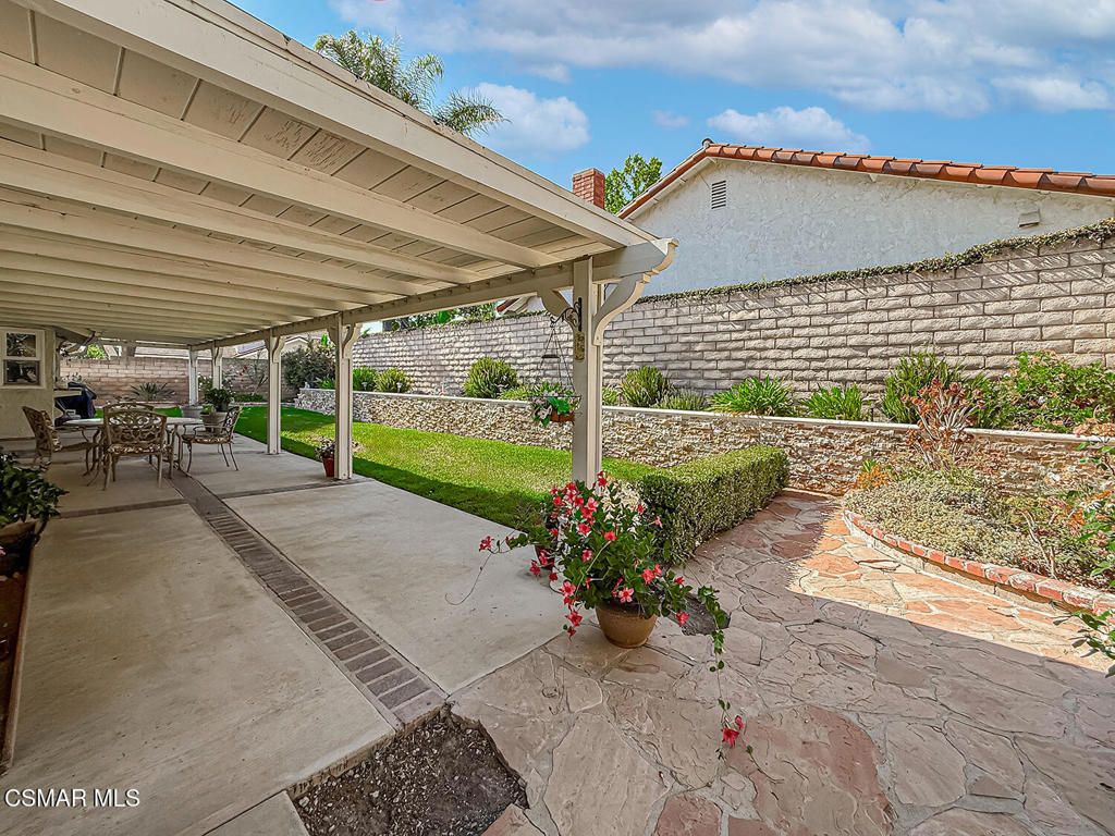 Image 44 of property listing at 3243 Emerald Avenue, Simi Valley, CA 93063