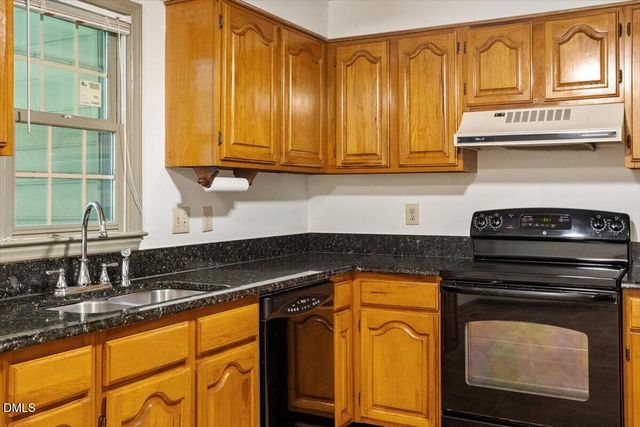 4522 Hamptonshire Drive, Raleigh, NC 27613