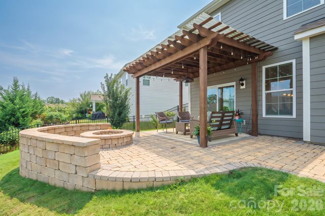 2073 Saddlebred Drive, Iron Station, NC 28080