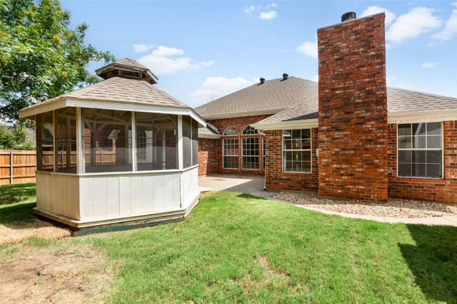 901 Santa Cruz Drive, Keller, TX 76248