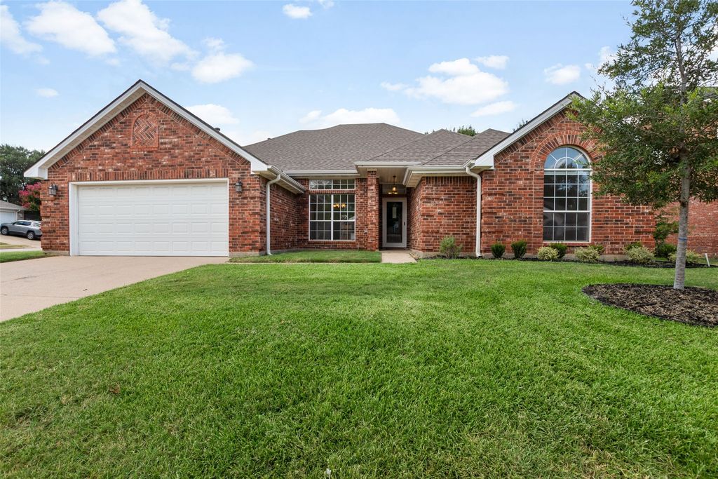 901 Santa Cruz Drive, Keller, TX 76248