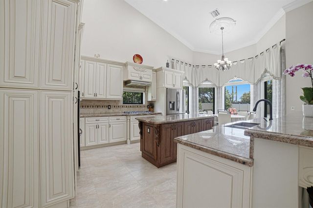 10210 Lexington Estates Boulevard, Boca Raton, FL 33428