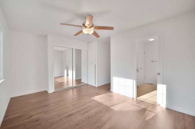 160 Gibson Drive 20, Hollister, CA 95023