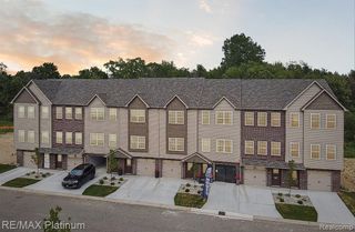 1664 Pinecroft Lane, Howell, MI 48855