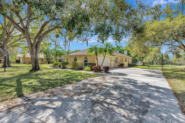 7212 N SERENOA DRIVE, Sarasota, FL 34241