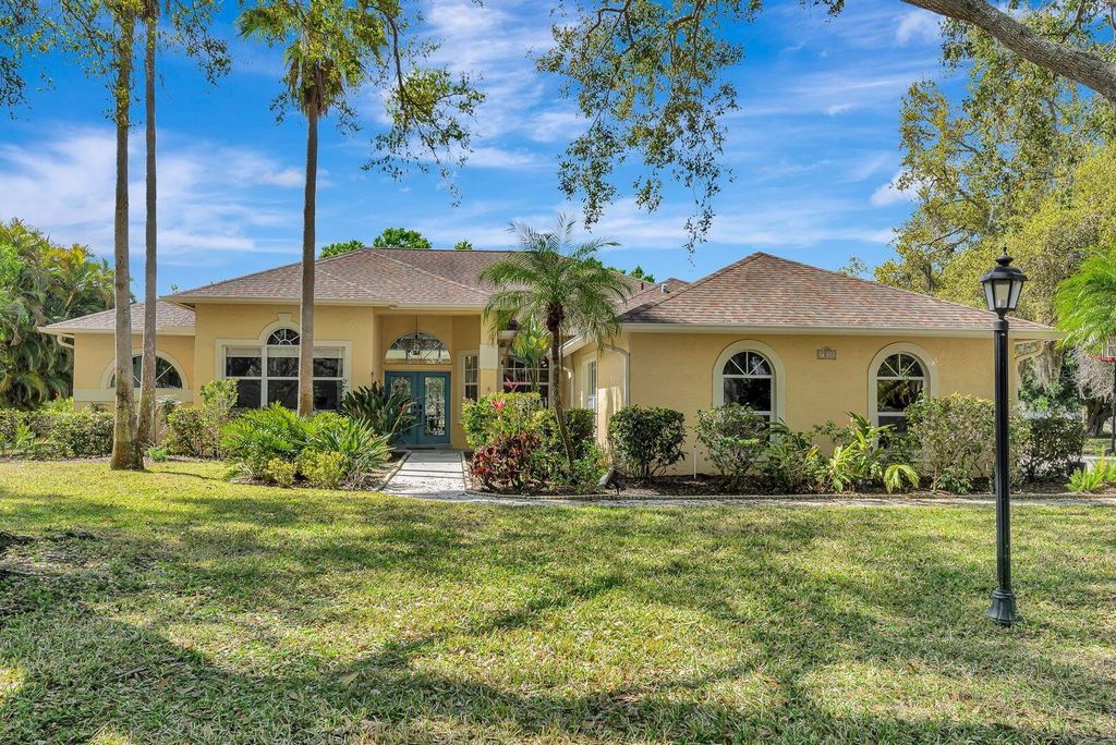 7212 N SERENOA DRIVE, Sarasota, FL 34241
