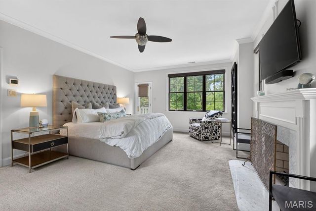 1 Lorenzo Lane, Ladue, MO 63124