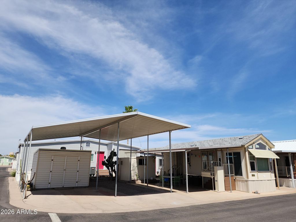 Image 1 of property listing at 204 E GILA Drive, Florence, AZ 85132