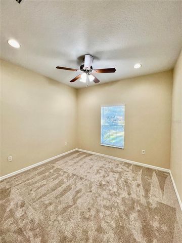 9606 OAK GLADE AVENUE, Tampa, FL 33647