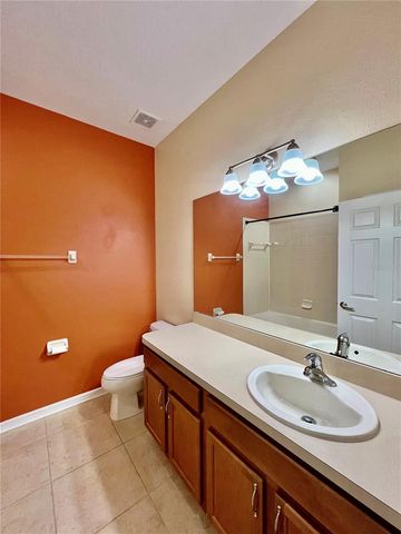 9606 OAK GLADE AVENUE, Tampa, FL 33647