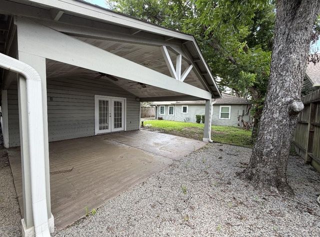 1639 Ebony Lane, Houston, TX 77018