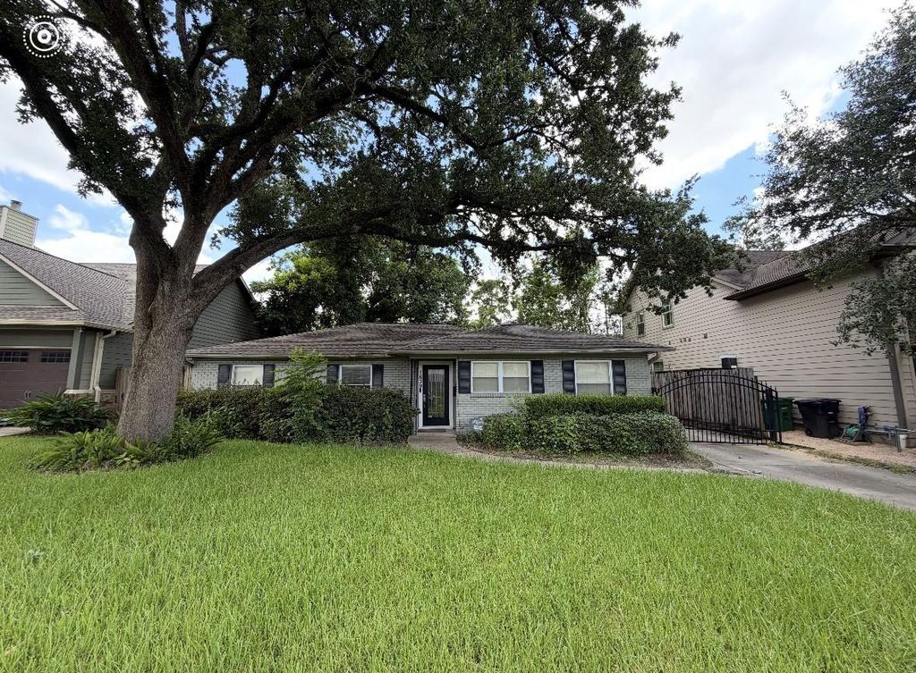 1639 Ebony Lane, Houston, TX 77018