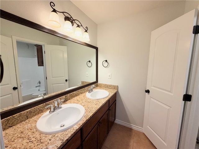 7623 Aquamarine Dr, Corpus Christi, TX 78414