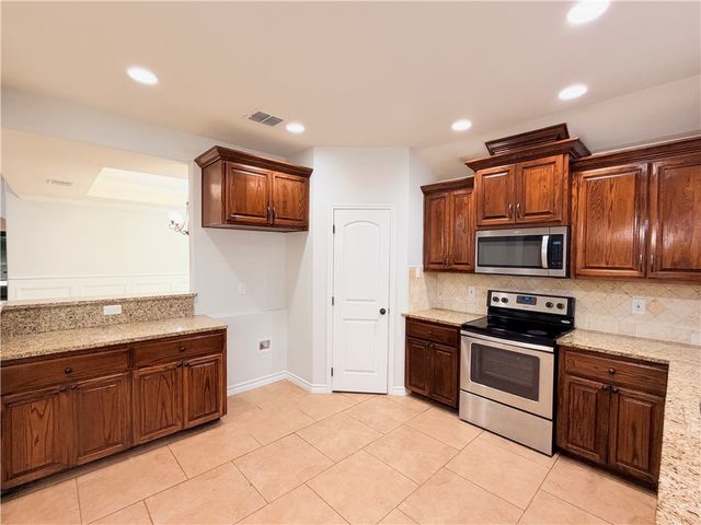 7623 Aquamarine Dr, Corpus Christi, TX 78414