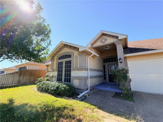 7623 Aquamarine Dr, Corpus Christi, TX 78414
