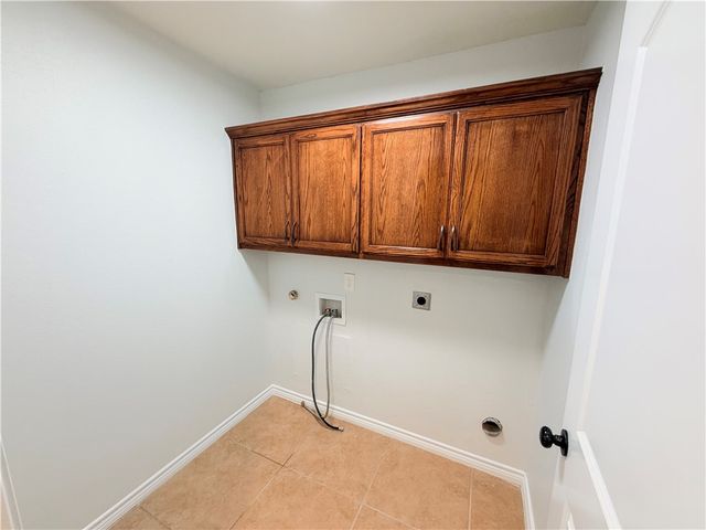 7623 Aquamarine Dr, Corpus Christi, TX 78414