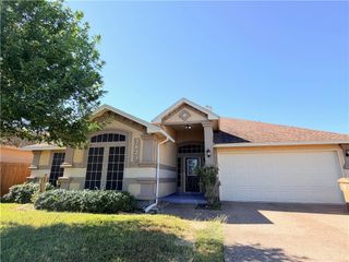 7623 Aquamarine Dr, Corpus Christi, TX 78414