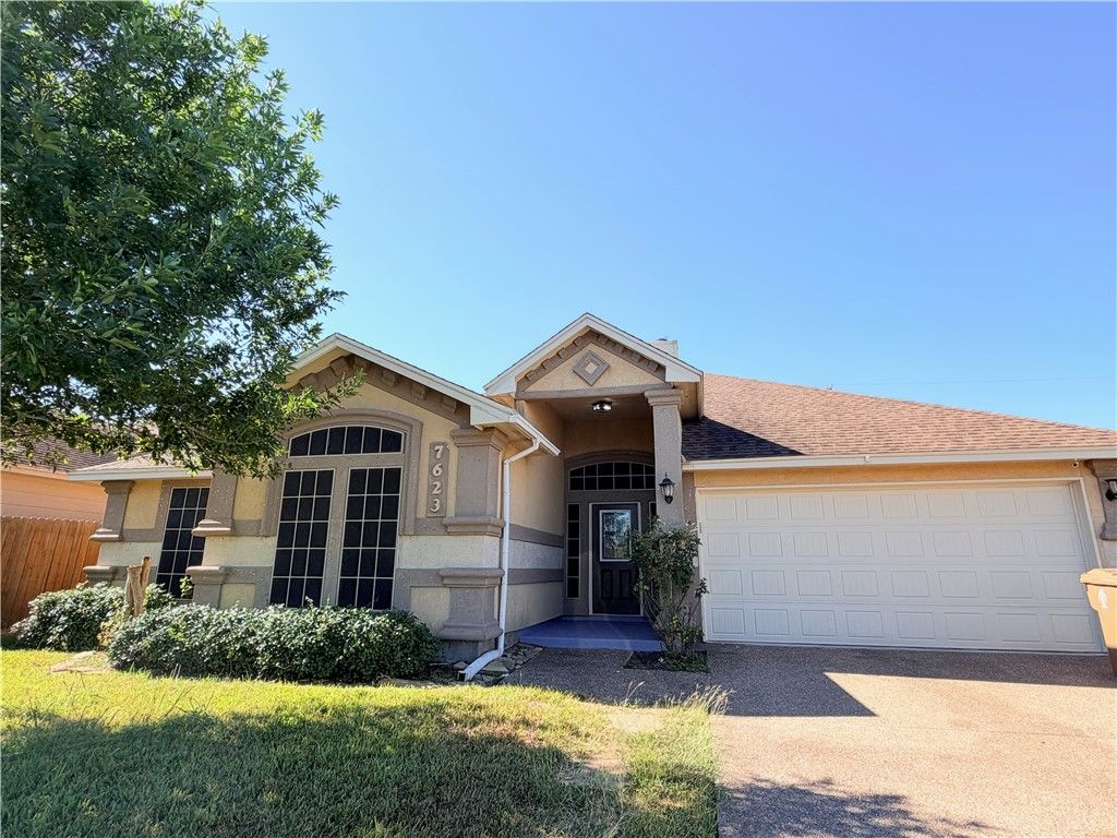 7623 Aquamarine Dr, Corpus Christi, TX 78414