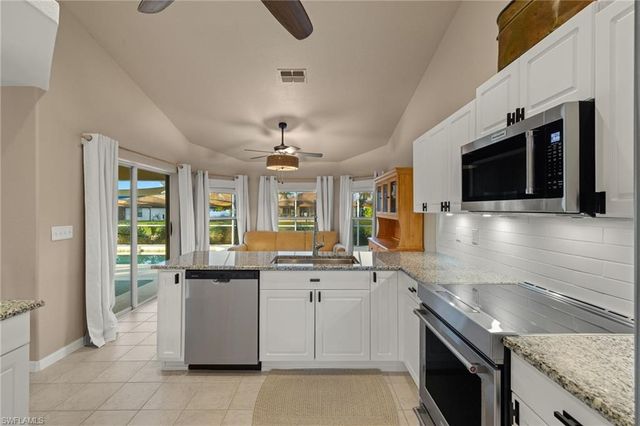 211 SW 21st LN, Cape Coral, FL 33991