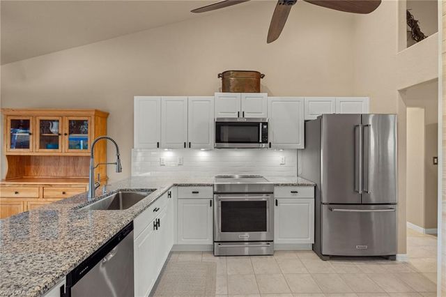 211 SW 21st LN, Cape Coral, FL 33991