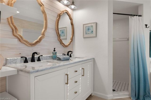 211 SW 21st LN, Cape Coral, FL 33991