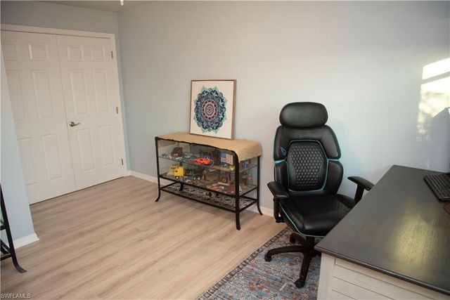 211 SW 21st LN, Cape Coral, FL 33991