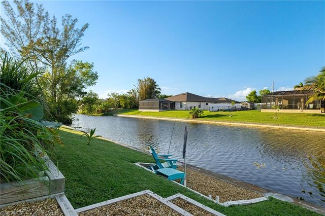 211 SW 21st LN, Cape Coral, FL 33991