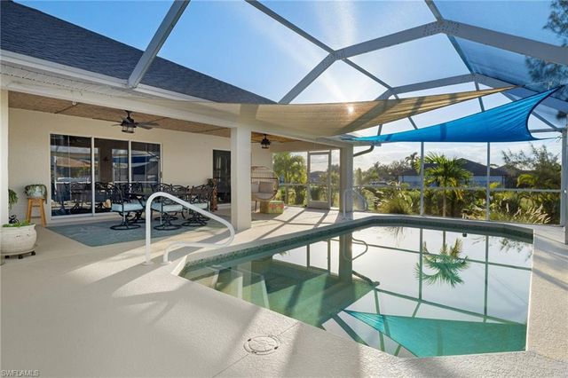 211 SW 21st LN, Cape Coral, FL 33991