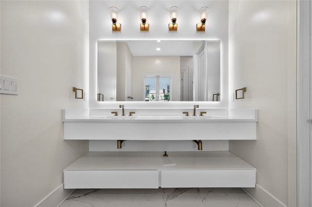 901 Jasmine Lane, Vero Beach, FL 32963