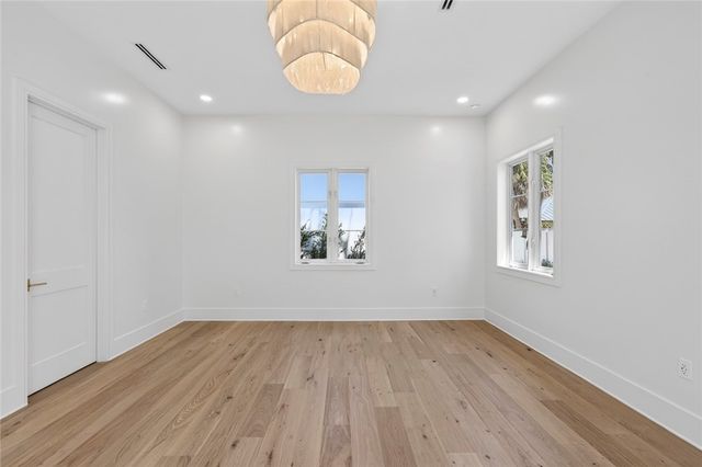 901 Jasmine Lane, Vero Beach, FL 32963