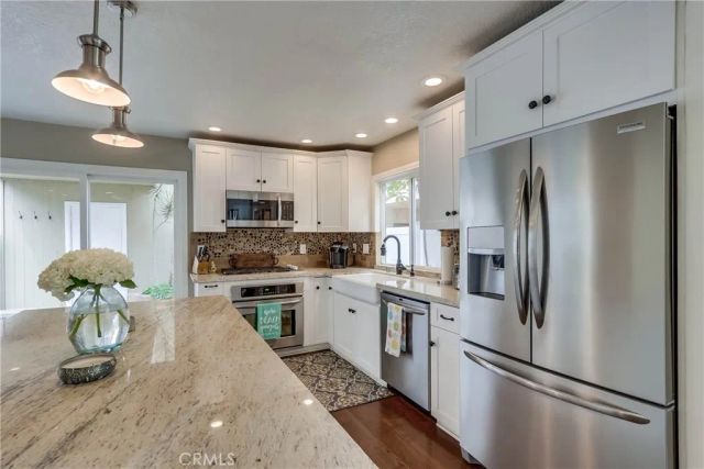 225 20th, Huntington Beach, CA 92648