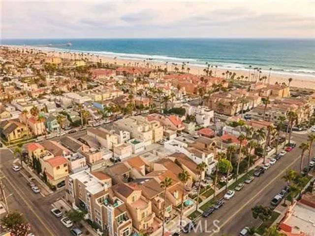 225 20th, Huntington Beach, CA 92648