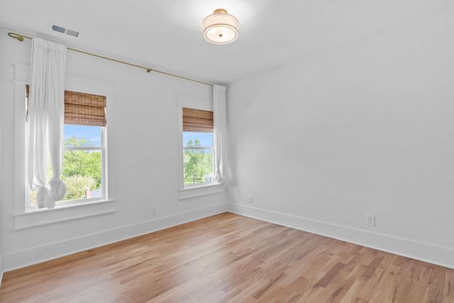 2621 Barclay Dr, Nashville, TN 37206