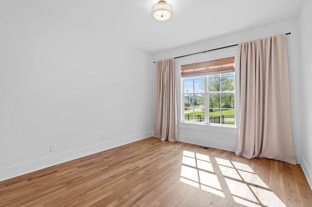 2621 Barclay Dr, Nashville, TN 37206