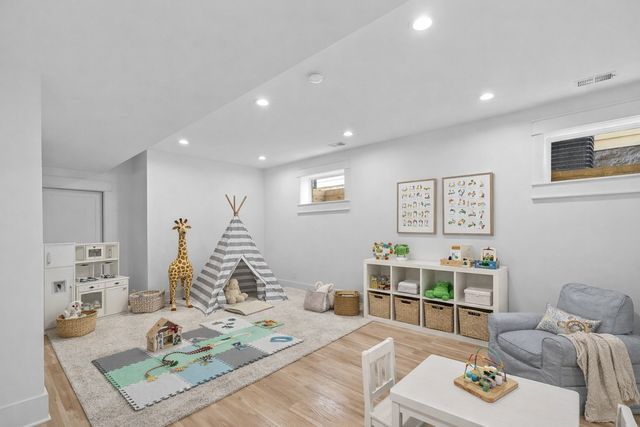 2621 Barclay Dr, Nashville, TN 37206