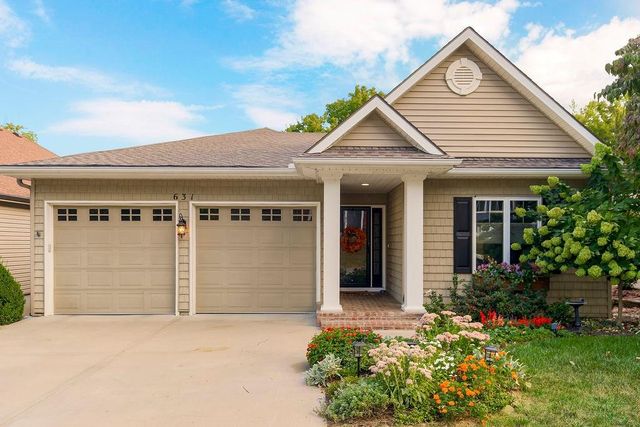 631 North Shore Drive, Lake Waukomis, MO 64151