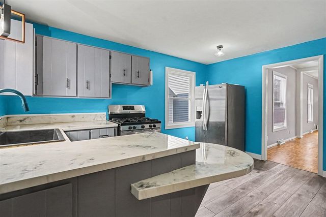 17 E Isabella Avenue, Muskegon, MI 49442