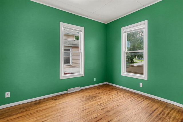 17 E Isabella Avenue, Muskegon, MI 49442