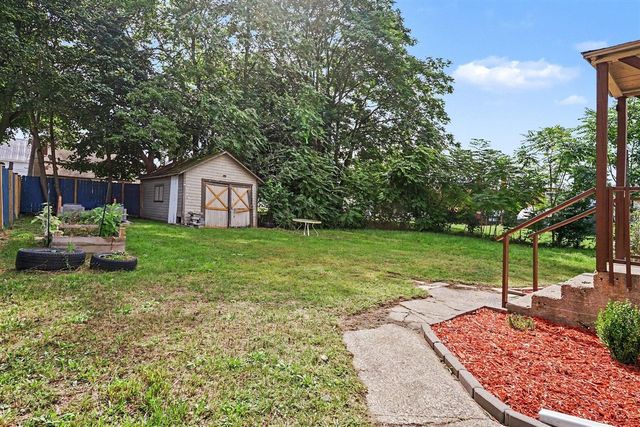 17 E Isabella Avenue, Muskegon, MI 49442