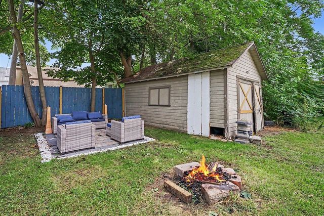 17 E Isabella Avenue, Muskegon, MI 49442